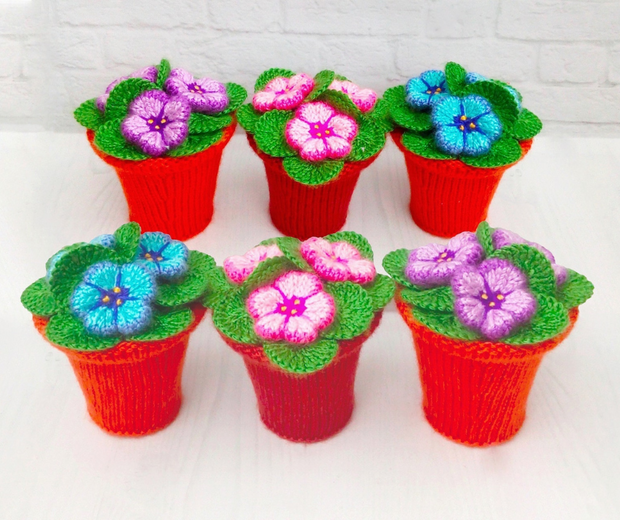 Violets flowers in pots Knitting Pattern .