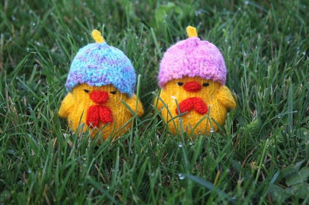 Toy knitting pattern for toys. Chick