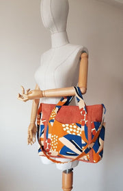 Tote bag with pockets