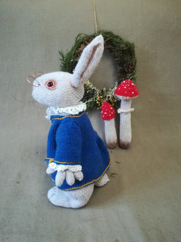 White Rabbit Knitting Pattern