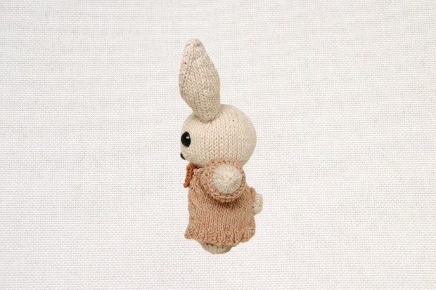 Walter the Rabbit PDF Knitting Pattern