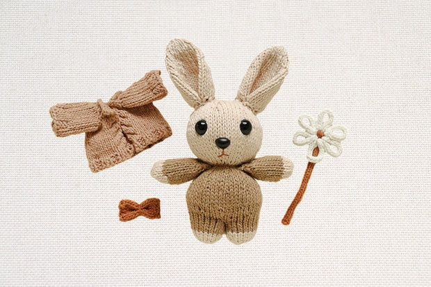 Walter the Rabbit PDF Knitting Pattern